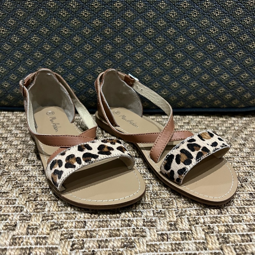 Mini Boden Girls Sandal with Leopard Detail, Size 33 (US Size 1.5-2)